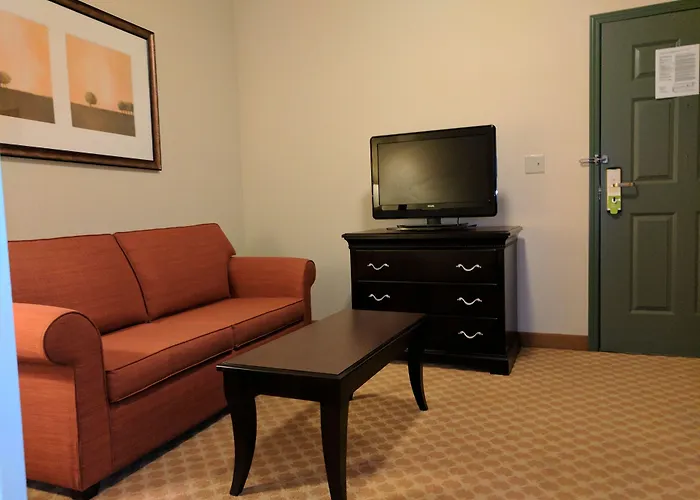 Hotel Country & By Radisson, Tallahassee-university Area, Fl