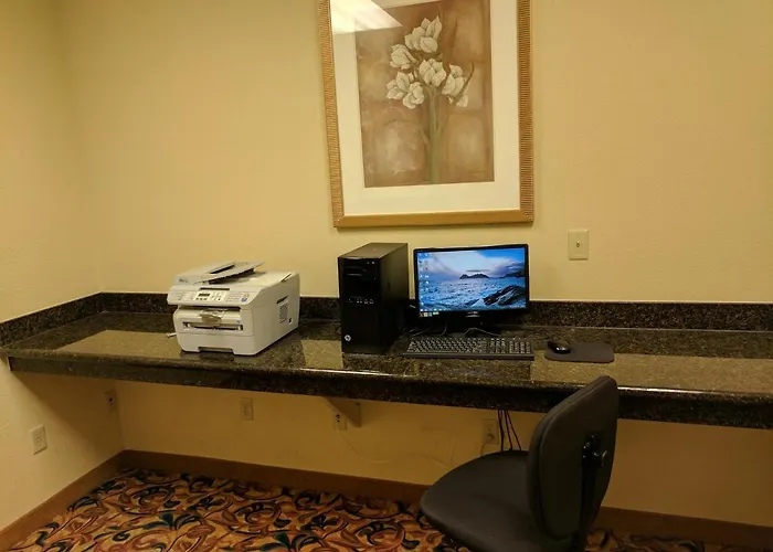 Country & By Radisson, Tallahassee-university Area, Fl