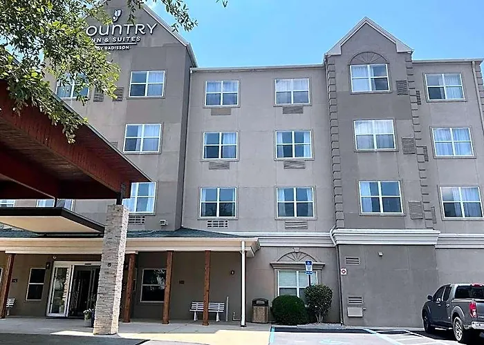 Hotel Country & By Radisson, Tallahassee-university Area, Fl