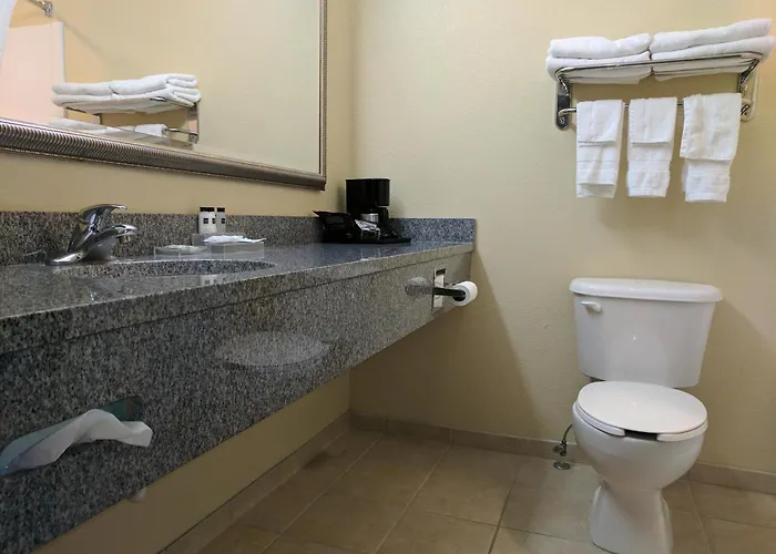 Hotel Country & By Radisson, Tallahassee-university Area, Fl