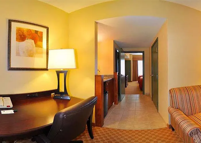 Hotel Country & By Radisson, Tallahassee-university Area, Fl 4*